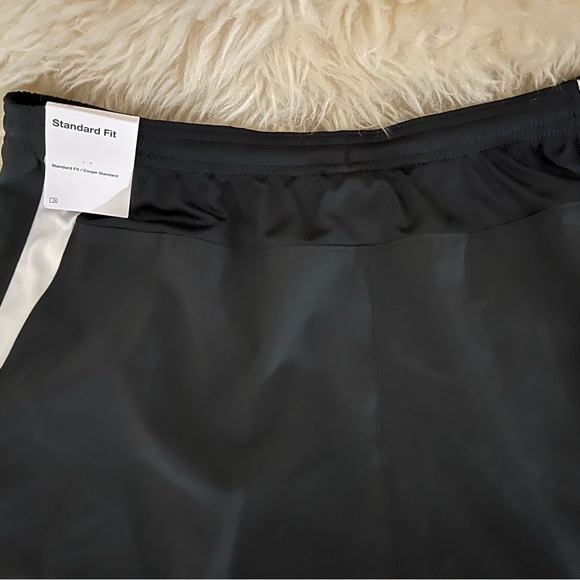 NWT Nike Dri-Fit Black Running Shorts - Picture 4 of 5